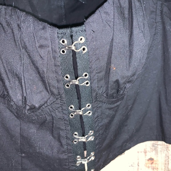 FOREVER21 Black Corset crop top with Puff Shoulder - Picture 5 of 6